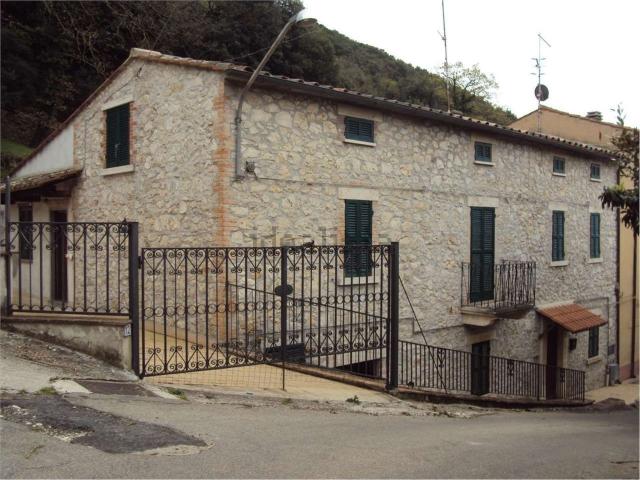 Casa in vendita a San Gemini, Umbria
