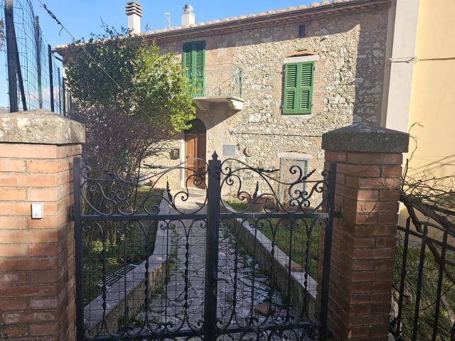 Casa in vendita a Unione dei Comuni Montani Amiata Grossetana, Semproniano