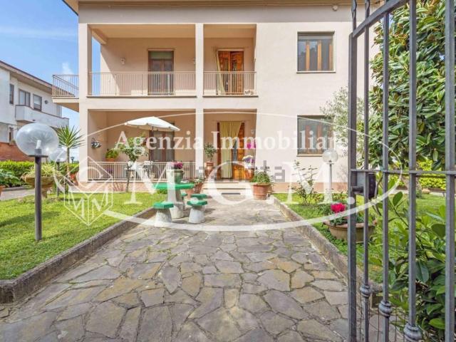 Casa in vendita a Pontedera, Toscana