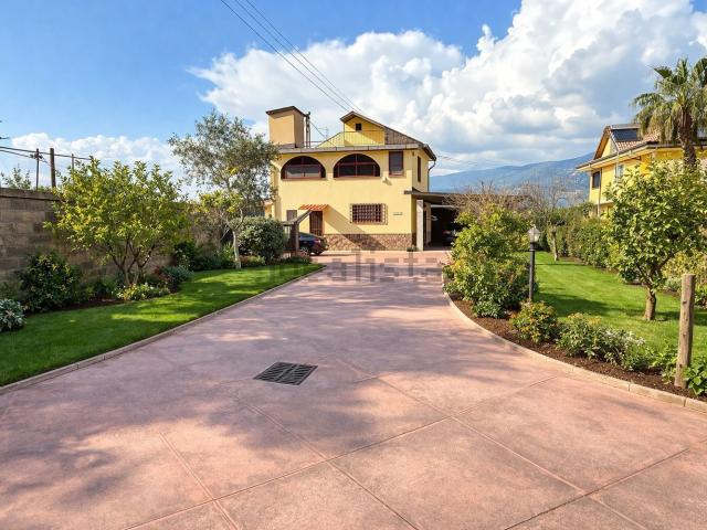 Casa in vendita a Nocera Inferiore, Campania