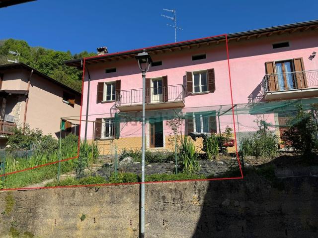 Casa in vendita a Comunità Montana della Valle Brembana, Bracca