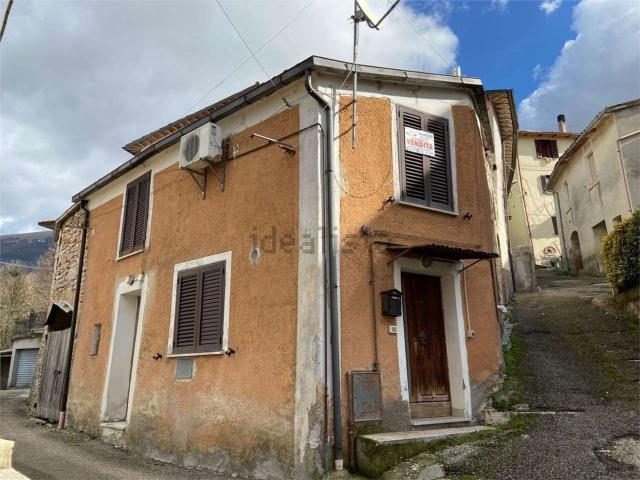 Casa in vendita a Gualdo Tadino, Umbria