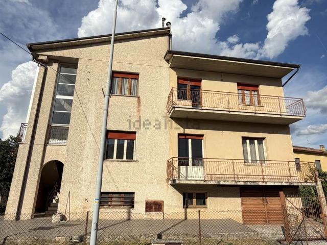 Casa in vendita a Borroni, Foligno