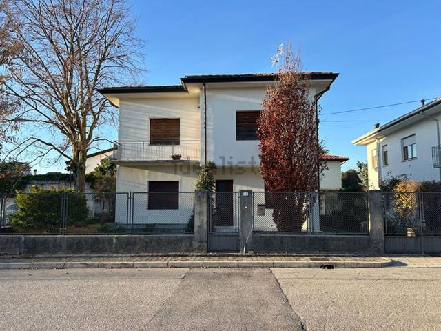 Casa in vendita a Partidor, Reana Del Roiale