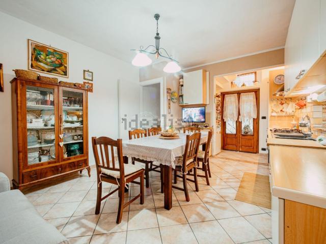 Casa in vendita a Sannazzaro De' Burgondi, Lombardia