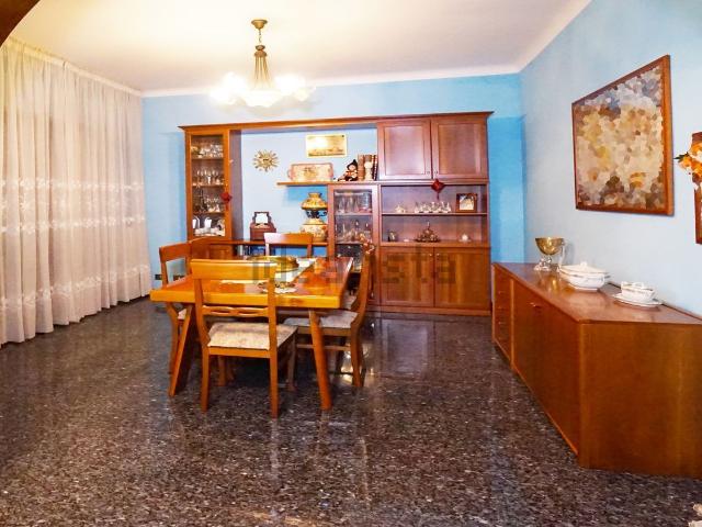 Casa in vendita a Centro, Marche
