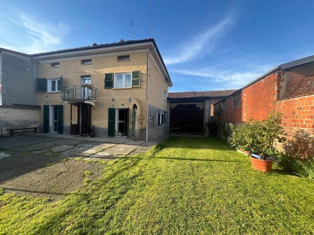 Casa in vendita a Piemonte, Alessandria