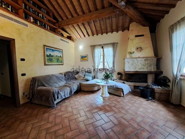 Casa in vendita a Cecina, Toscana