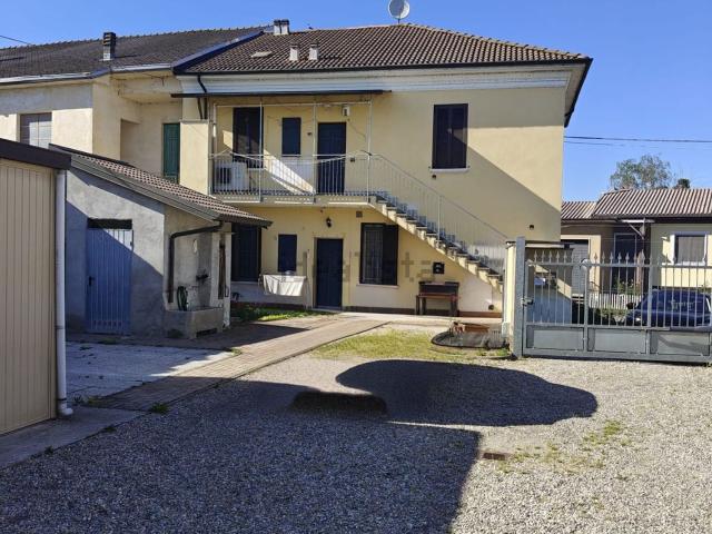 Casa in vendita a Tornaco, Novara