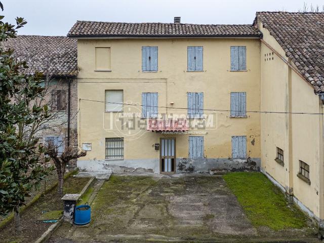 Casa in vendita a Pieve Modolena, Re