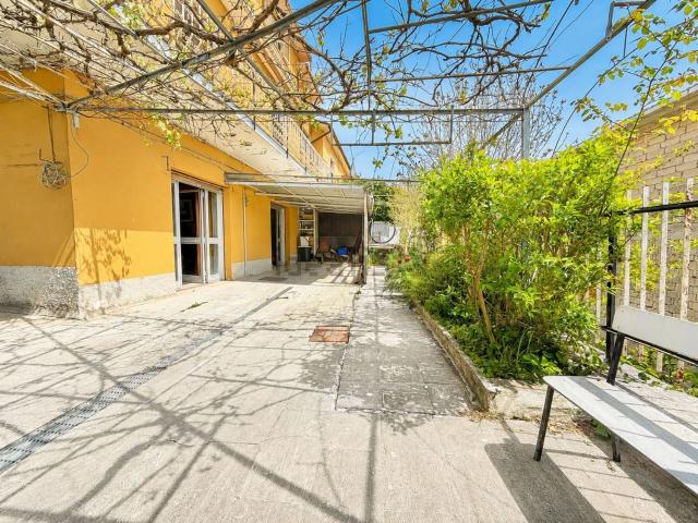 Casa in vendita a Sante Marie, Abruzzo