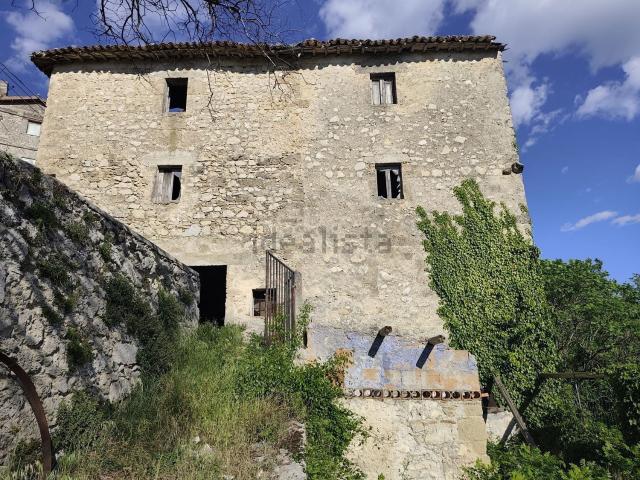 Casa in vendita a Ascrea, Lazio