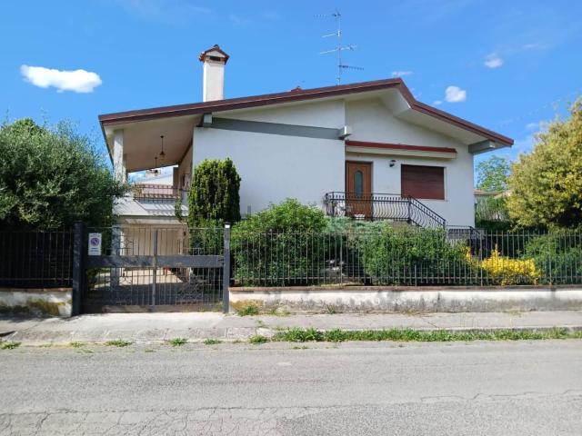 Casa in vendita a Gradisca D'isonzo, Friuli-Venezia Giulia