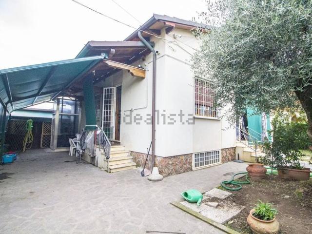 Casa in vendita a Camaiore, Toscana