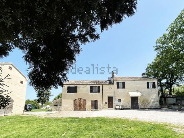 Casa in vendita a Madonna del Piano, Marche