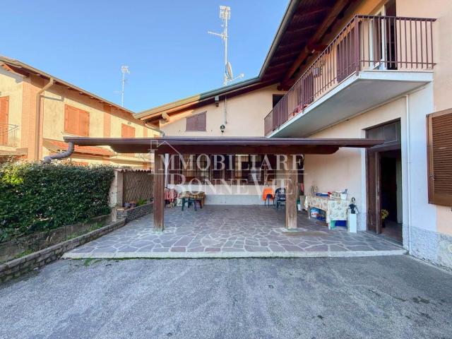 Casa in vendita a Bulgorello, Cadorago