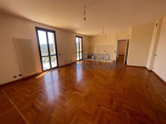 Casa in vendita a Diano San Pietro, Liguria