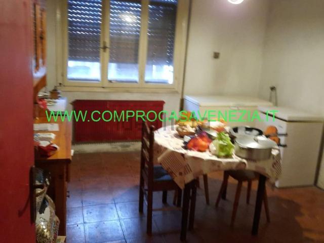 Casa in vendita a Lanzago, Silea