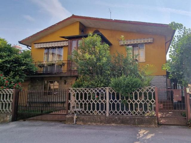 Casa in vendita a Padova, Veneto