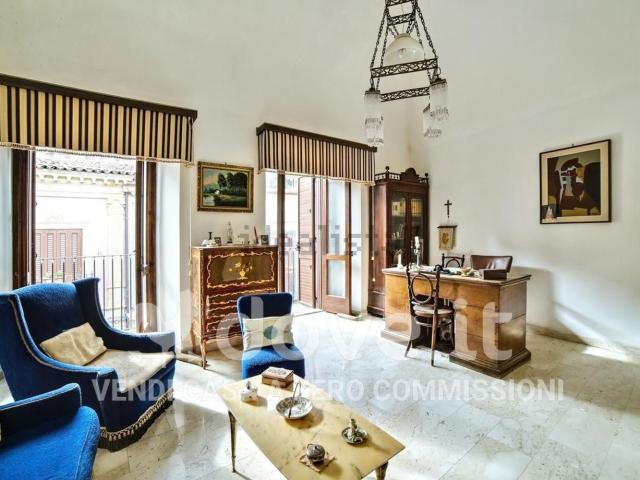 Casa in vendita a Castiglione Di Sicilia, Sicilia