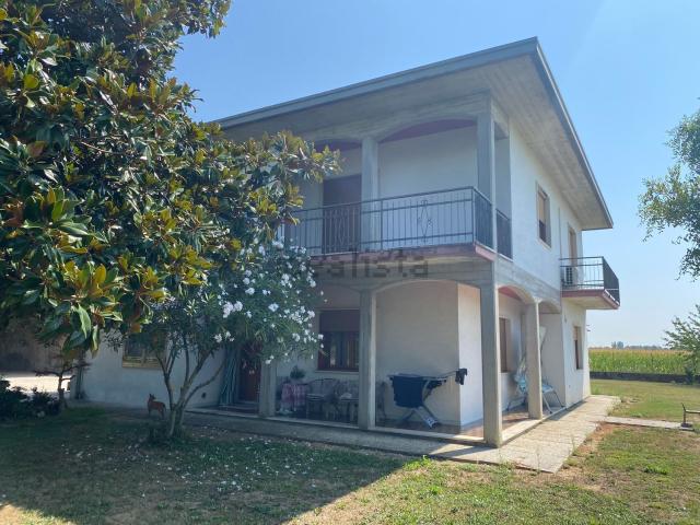 Casa in vendita a Caselle de' Ruffi, Villanova Di Camposanpiero