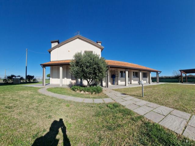 Casa in vendita a Comacchio, Reggio Emilia