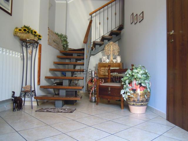 Casa in vendita a Belpasso, Sicilia