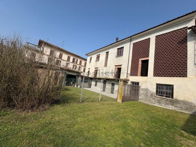 Casa in vendita a Piemonte, Asti
