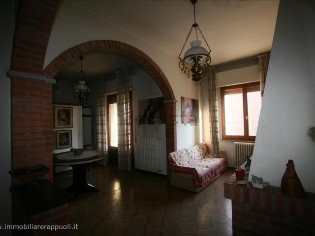 Casa in vendita a Bettolle, Sinalunga