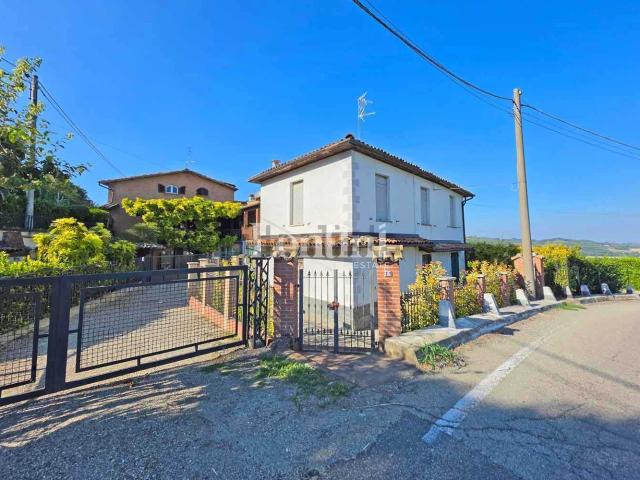 Casa in vendita a Moncalvo, Asti