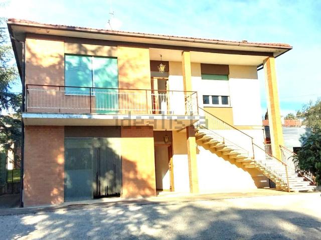 Casa in vendita a Marche, Macerata