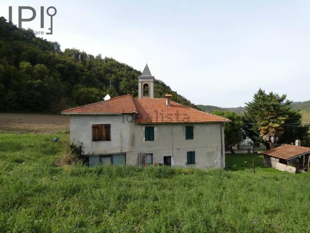 Casa in vendita a Piana Crixia, Liguria
