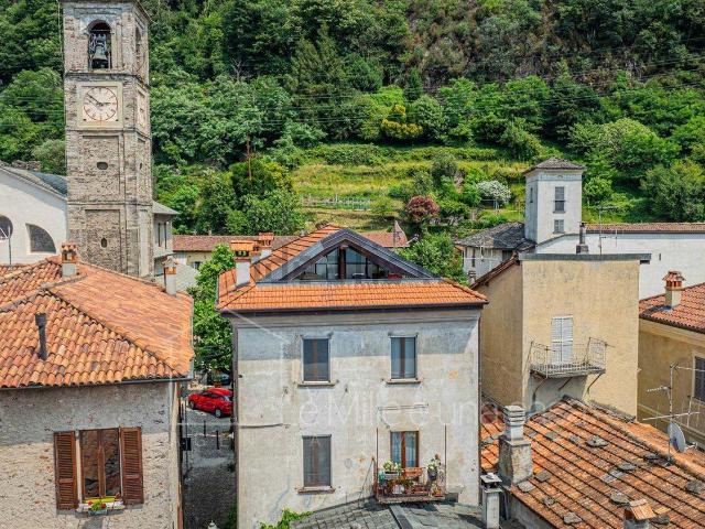 Casa in vendita a Dervio, Lombardia
