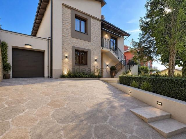 Casa in vendita a Sant'Agostino, Marche