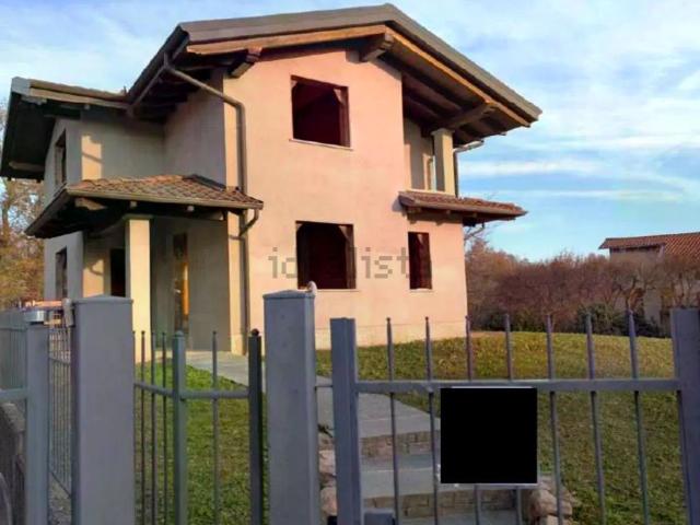 Casa in vendita a Piemonte, Biella