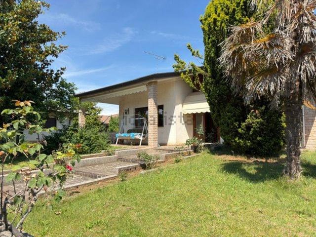 Casa in vendita a Pasian Di Prato, Friuli-Venezia Giulia