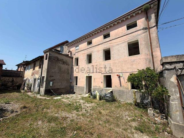 Casa in vendita a Alte Ceccato, Montecchio Maggiore