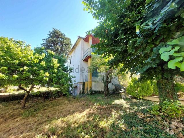 Casa in vendita a Nocera Umbra, Umbria