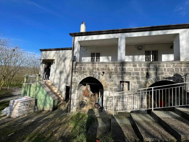 Casa in vendita a Liberi, Campania