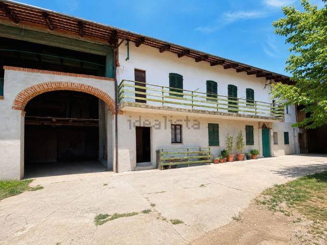 Casa in vendita a Sommariva del Bosco, Piemonte