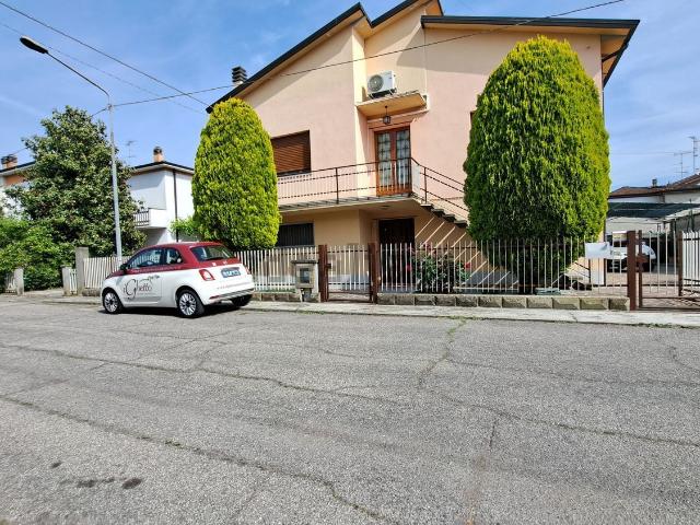 Casa in vendita a Unione Comuni Modenesi Area Nord, Finale Emilia