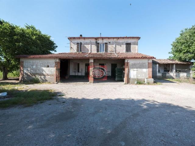 Casa in vendita a Unione dei comuni Valle del Savio, Cesenà