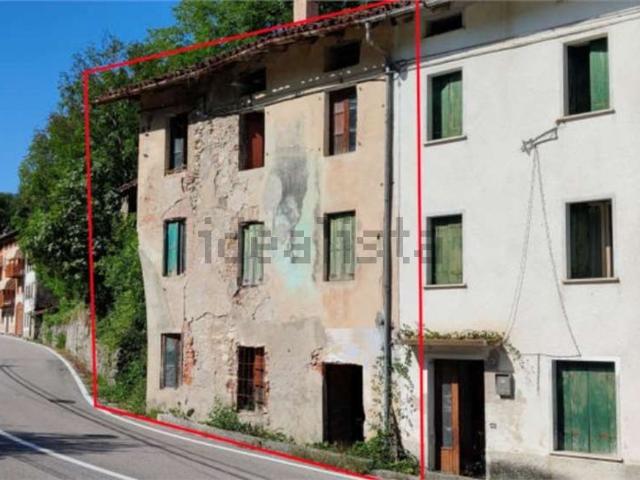 Casa in vendita a Posina, Veneto