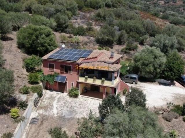 Casa in vendita a Torpè, Sardigna/Sardegna