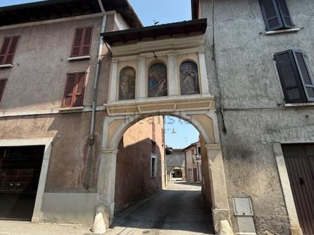 Casa in vendita a Prevalle, Lombardia