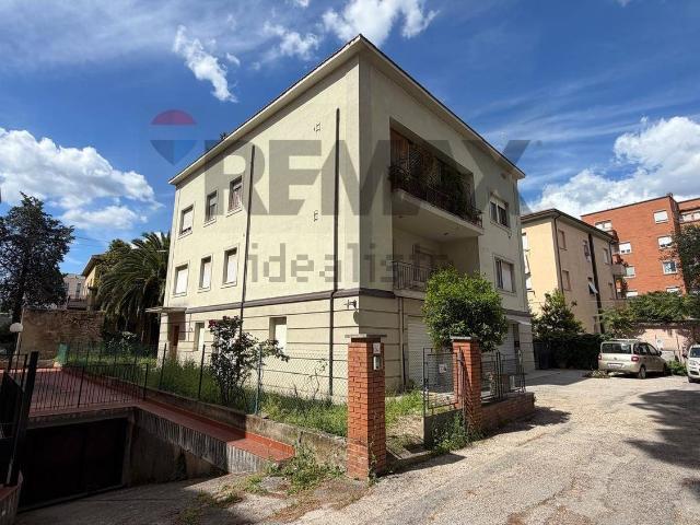 Casa in vendita a Borroni, Foligno