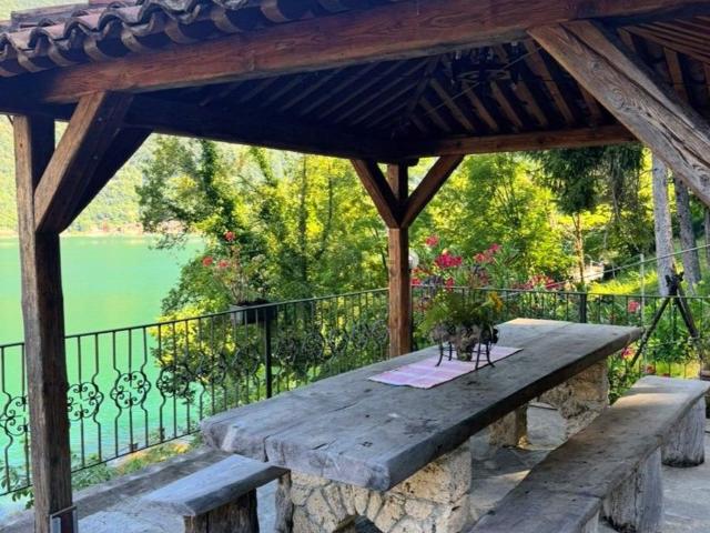 Casa in vendita a Albogasio Inferiore, Valsolda