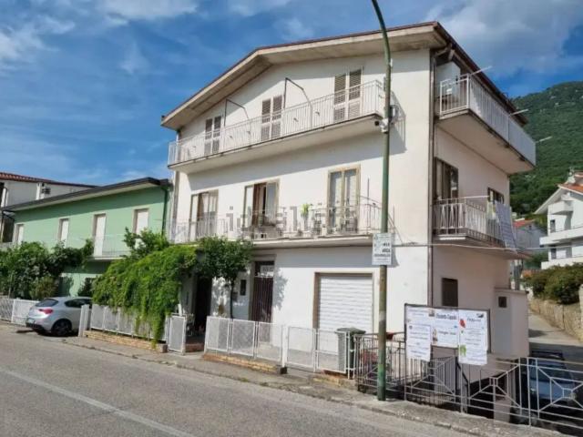 Casa in vendita a Capriati Al Volturno, Campania