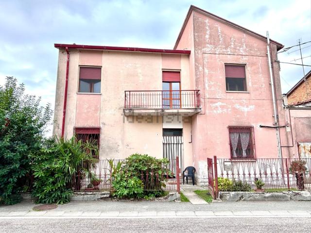 Casa in vendita a Ravenna, Reggio Emilia