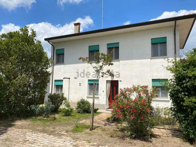 Casa in vendita a Taglio Di Po, Veneto